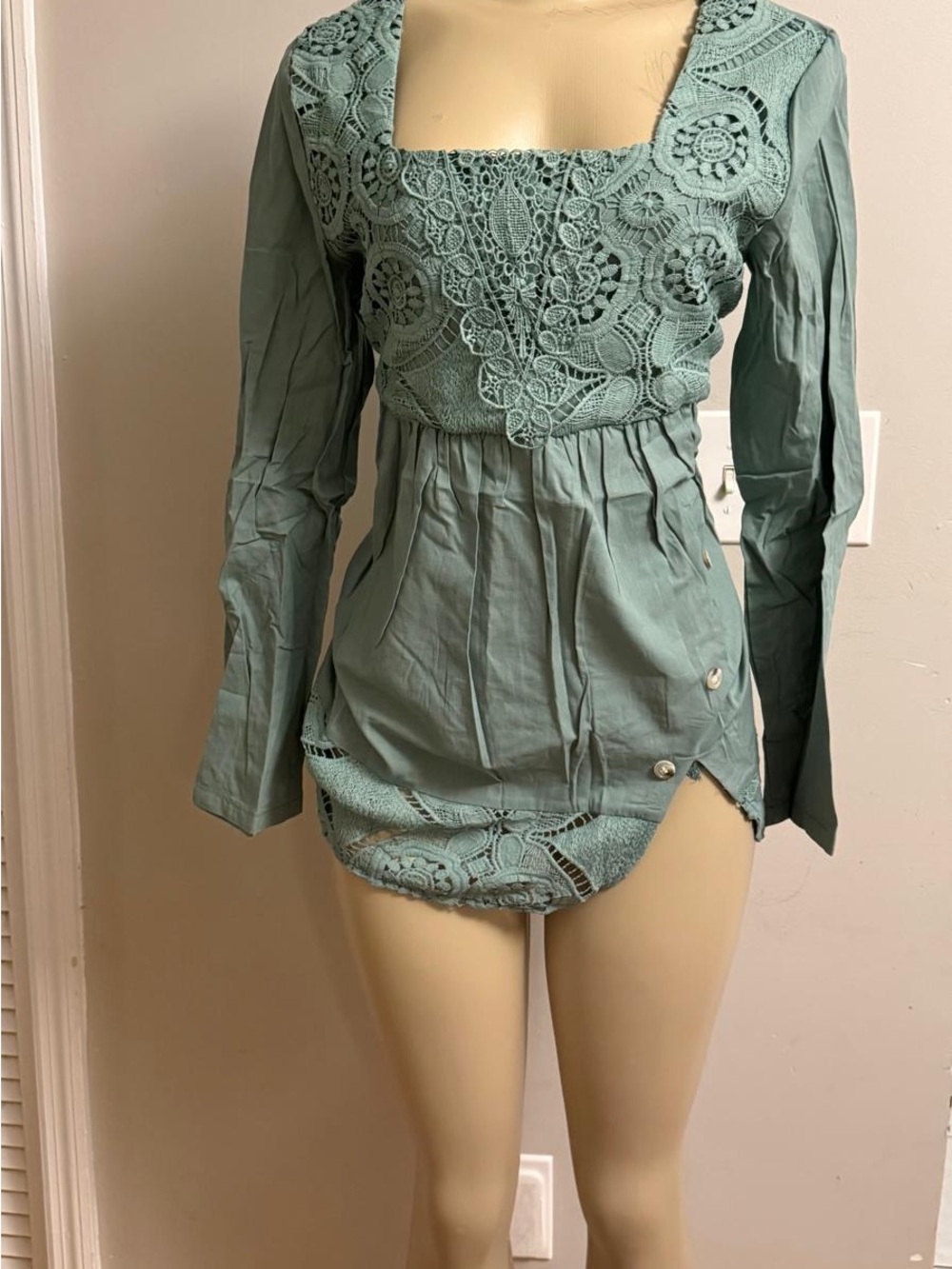 Sage Green Floral Lace Blouse – Size XL